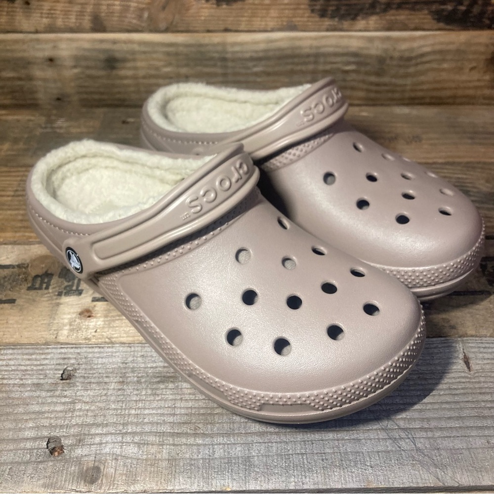 Crocs Classic Lined Clog Fuzzy Slippers Mushroom Bone Tan 7 Men/9 Women